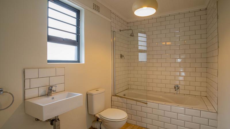 2 Bedroom Property for Sale in Woodstock Western Cape